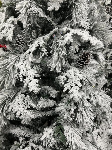 დათოვლილი ნაძვის ხე - 210სმ გირჩით და PVC ტოტებით - Image 5